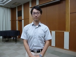 写真：千葉大学教育学部理科教育講座地学分野特任助教授の泉賢太郎さん