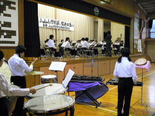 常盤松中学校吹奏楽部の演奏