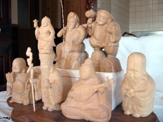 白石己代蔵さんが彫った仏像や七福神