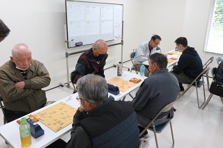 将棋対戦風景の写真
