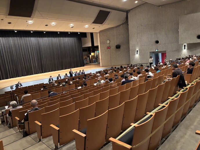 会議の風景の写真