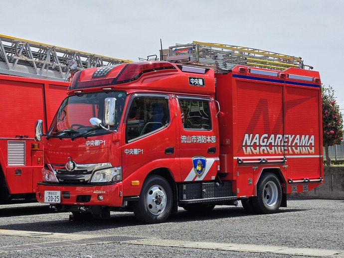 水槽付ポンプ車
