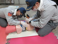 救急救命士特定行為の訓練の写真