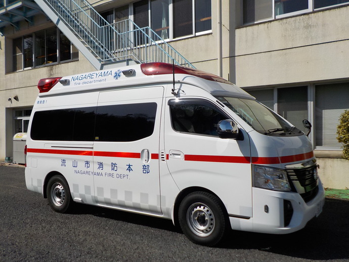 東消防署高規格救急車の写真