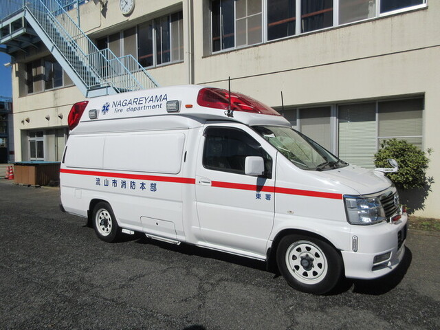 東消防署高規格救急車の写真