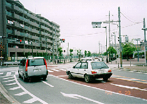 図10　平和台駅前（意図がわからない道路）の写真