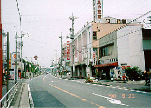 図11　流山街道（流山5丁目交差点）再生必要の写真