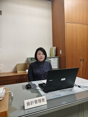 会計管理者　渡邊　由美の写真