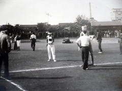 昭和15年10月17日「日本鋳工の運動会、流山小学校の校庭で」の写真