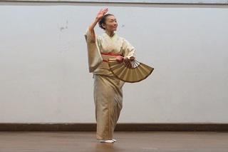 舞踊