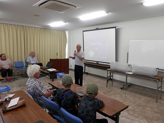 講師を務める流山すずむしの会の皆さん