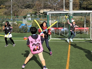 スポーツチャンバラ遊びの写真