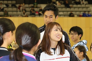 写真：飯塚翔太選手と市川華菜選手