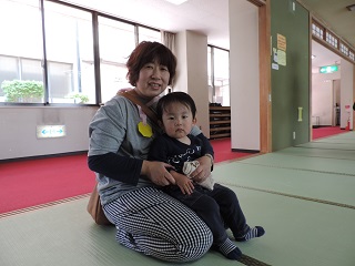 写真：誕生日を迎えるお子さん