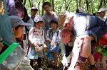 写真：ケビンショートさんと親子でおおたかの森探検ツアー