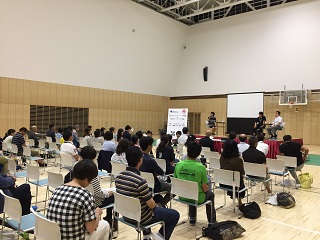 写真：講演会の様子