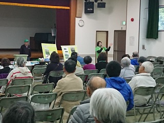 写真：初石公民館での講習会