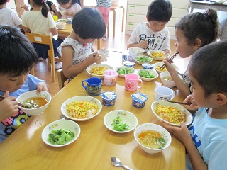 写真：七夕にちなんだ給食