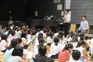 写真：説明会の様子