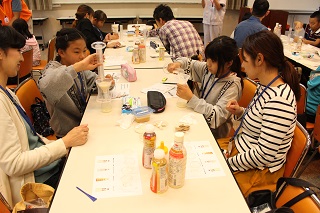 写真：親子体験の様子