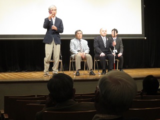 写真：講演会の様子