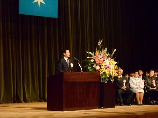 写真：挨拶をする森田千葉県知事