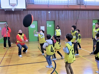 写真：ヘルスバレーボールの様子