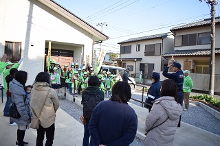 写真：警察署員からの事前説明