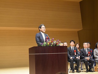 写真：磯崎スターツコーポレーション株式会社代表取締役社長の挨拶