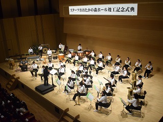 写真：北部中学校吹奏楽部による演奏