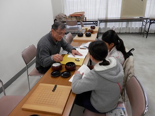 写真：以後体験を楽しむ参加者