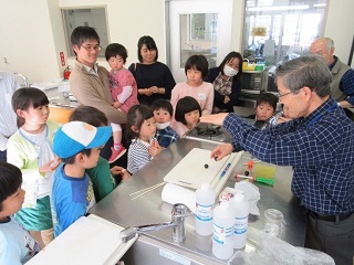 写真：特別実験の様子