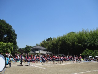 写真：5歳児の演技