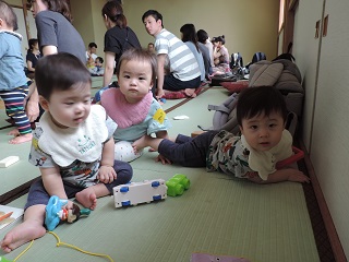写真：保健師への相談の様子