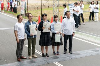 写真：ビジュアルデザイン表彰式