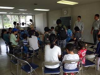 写真：学習会の様子