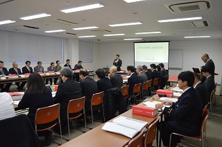 写真：会議の様子