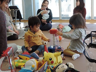 写真：双子の様子