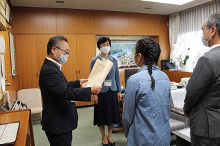 写真：表彰の様子