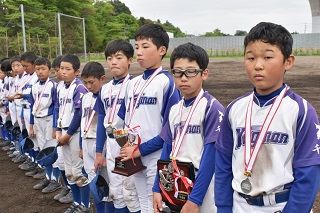 銃優勝の八木南