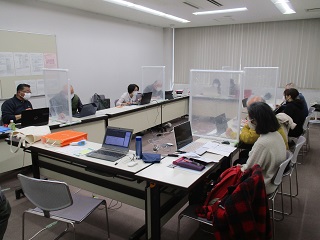 初心者のためのマンツーマンによるパソコン教室