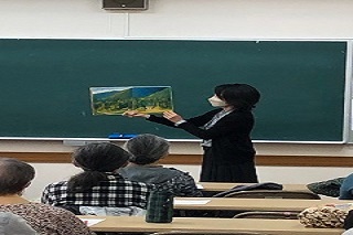 読み聞かせの様子