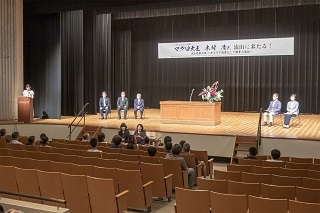 「すしざんまい」木村清社長キャリア教育として職業人講話とマグロ解体ショー