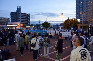 駅前の様子