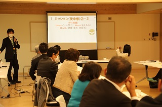 「市議会議員の給食試食会と意見交換会」を開催