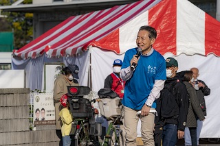 笑顔の井崎市長