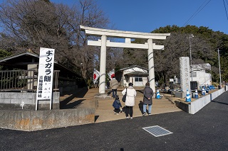 写真：三輪茂侶神社