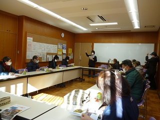 令和5年2月16日、森の図書館で「初心者のための野鳥観察」が開催されました。