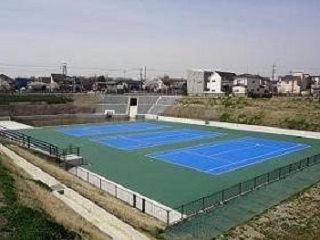 新東谷調整池テニスコート リニューアル式