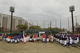 リニューアルした京和ガスベースボールパークで開催された第93回流山市少年野球春季大会